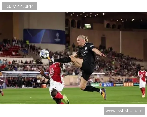 当足球球星采访遇到搞笑提问全场气氛瞬间欢乐爆棚